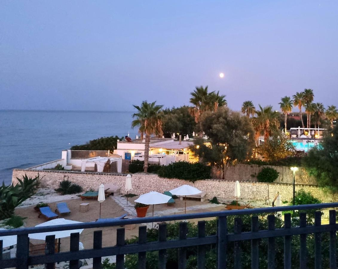 Aurelia Sea View Bed & Breakfast Torre Canne Exterior photo