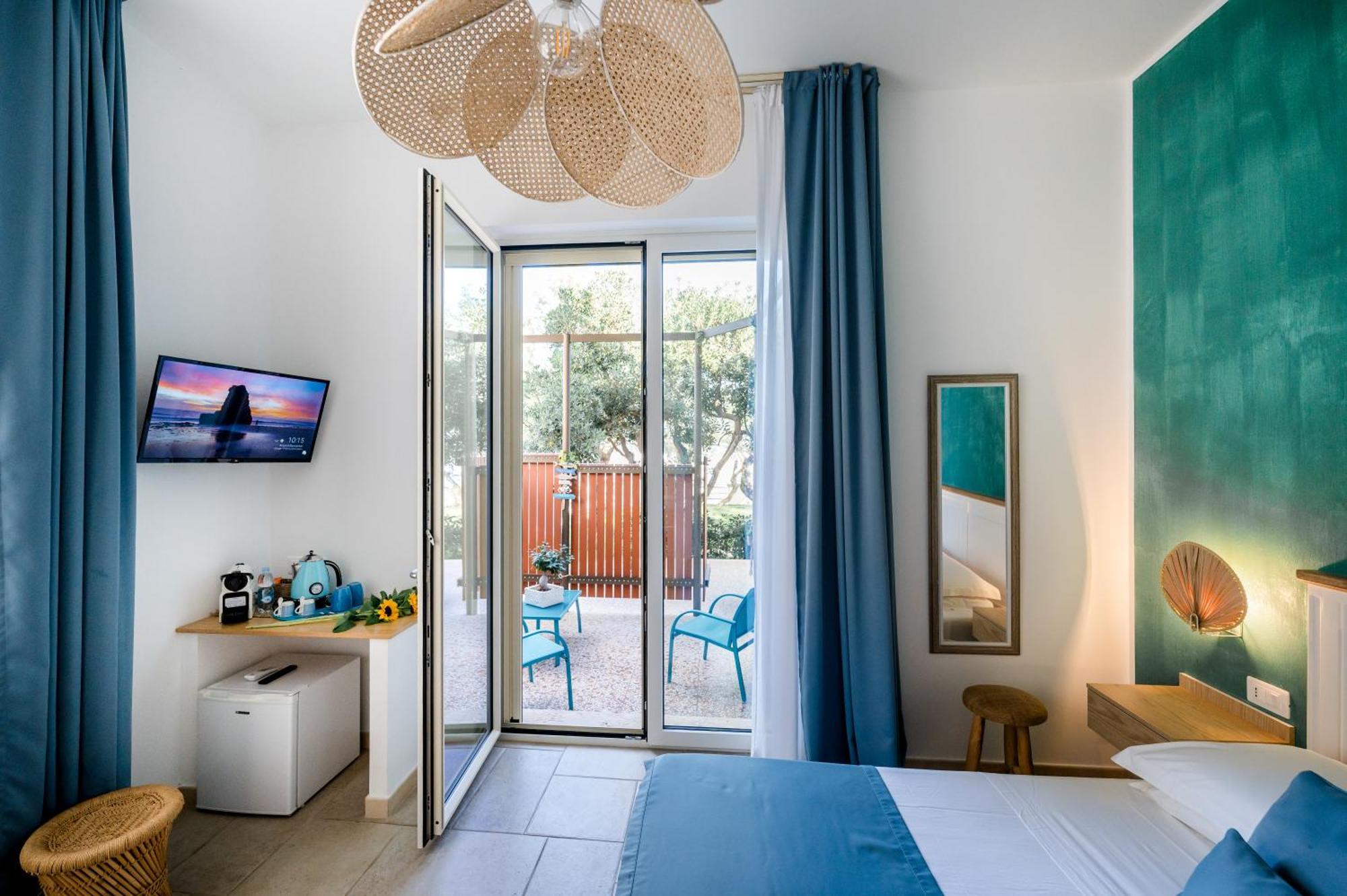 Aurelia Sea View Bed & Breakfast Torre Canne Exterior photo